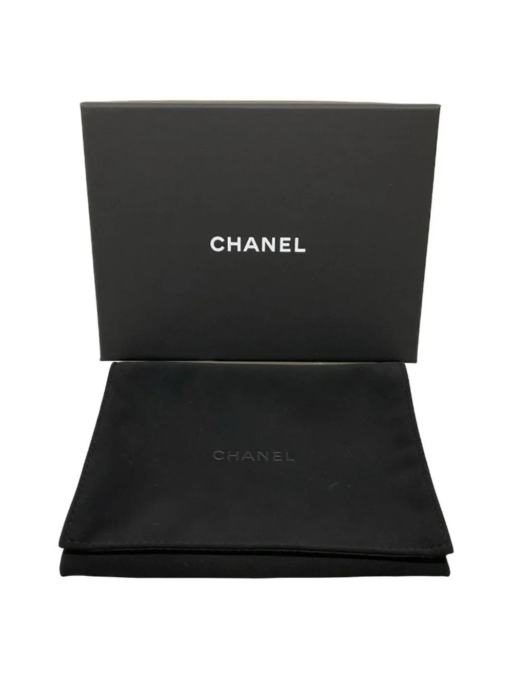 Chanel Coin Purse Classic Zip Card Case Quilted Black Gold CC Logo L-shaped